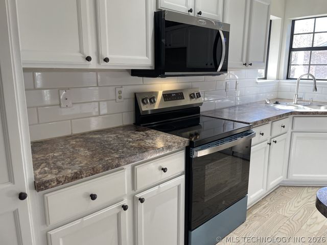 208 S Poplar Avenue, Broken Arrow, OK 74012