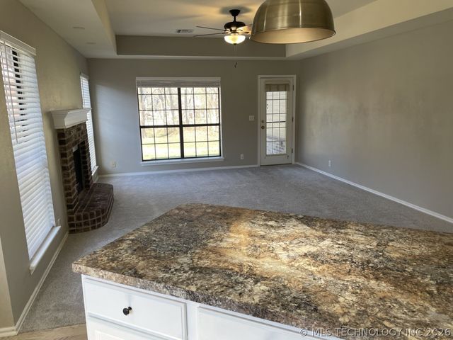 208 S Poplar Avenue, Broken Arrow, OK 74012