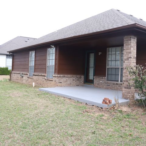 208 S Poplar Avenue, Broken Arrow, OK 74012