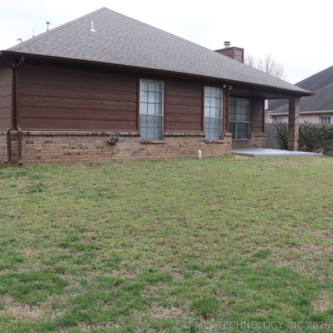 208 S Poplar Avenue, Broken Arrow, OK 74012