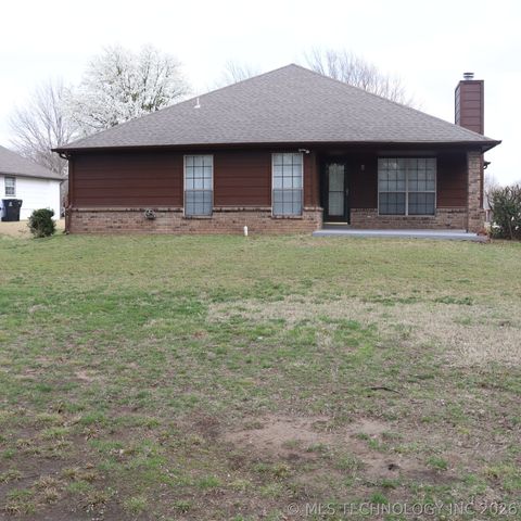 208 S Poplar Avenue, Broken Arrow, OK 74012