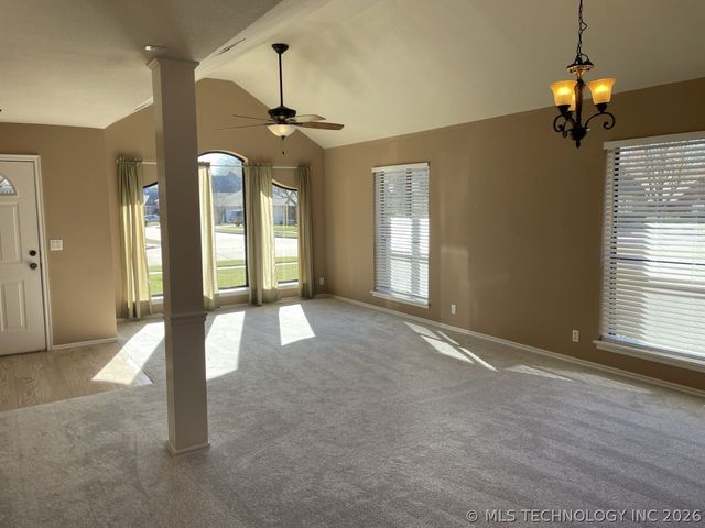 208 S Poplar Avenue, Broken Arrow, OK 74012