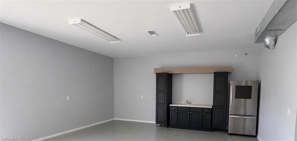 2054 Crawford ST, FORT MYERS, FL 33901 — photo 2