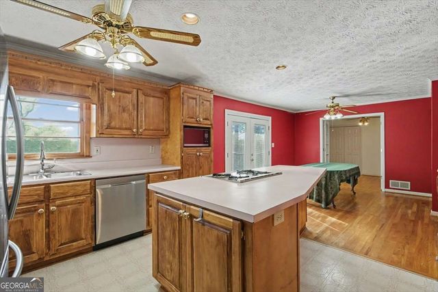 5 Ridgewood Drive, Cartersville, GA 30120