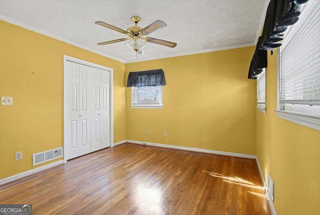 5 Ridgewood Drive, Cartersville, GA 30120