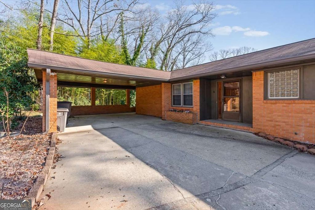 5 Ridgewood Drive, Cartersville, GA 30120