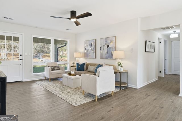 135 Reeceburg Road SE, Silver Creek, GA 30173