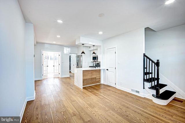 1643 LANG PL NE, Washington, DC 20002