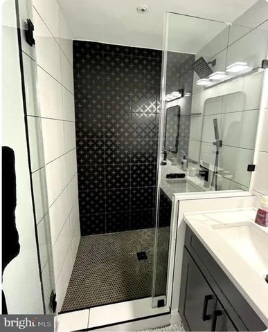 1643 LANG PL NE, Washington, DC 20002