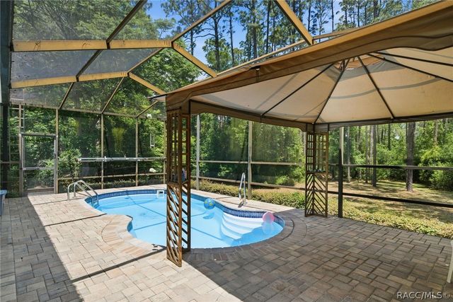 19851 SW 93rd Lane Road, Dunnellon, FL 34432