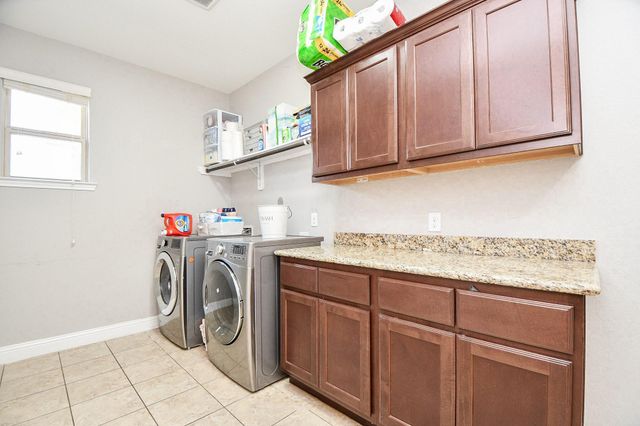 5703 Eden Crest Court, Richmond, TX 77407