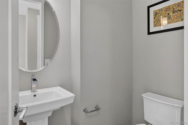 2165 S Orion Street, Lakewood, CO 80228