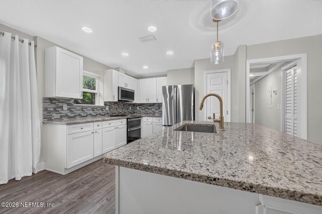 7220 HIELO Drive, Jacksonville, FL 32211