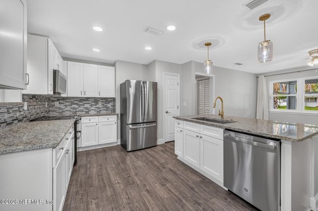 7220 HIELO Drive, Jacksonville, FL 32211