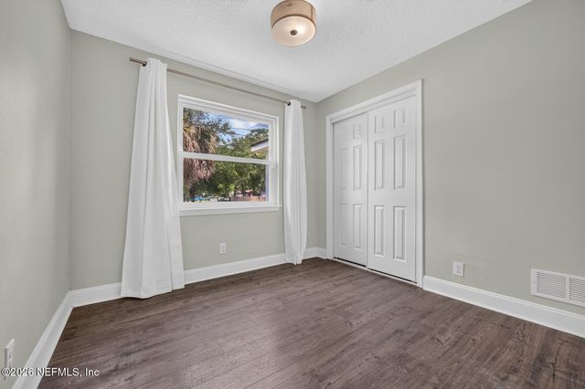 7220 HIELO Drive, Jacksonville, FL 32211