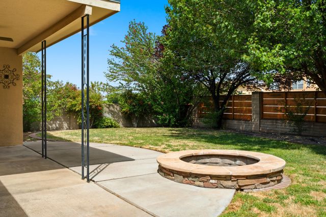 9513 Peralta Road NE, Albuquerque, NM 87109