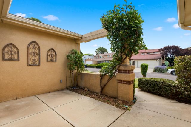 9513 Peralta Road NE, Albuquerque, NM 87109