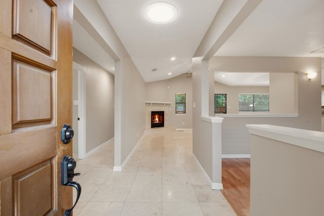 9513 Peralta Road NE, Albuquerque, NM 87109