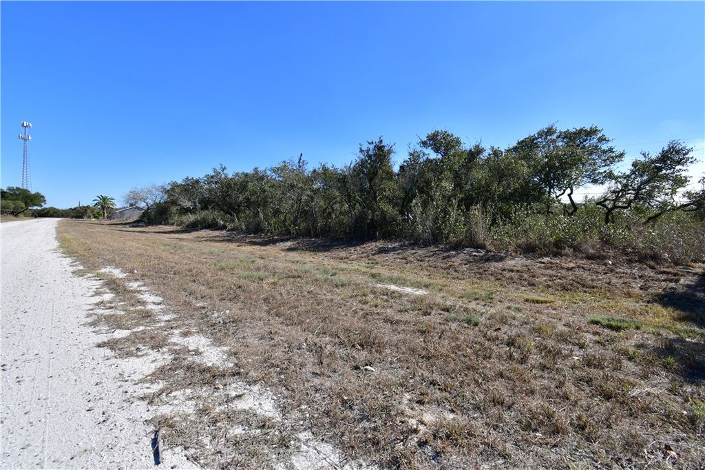 241-242 Post Oak Lane, Rockport, TX 78382 — exterior