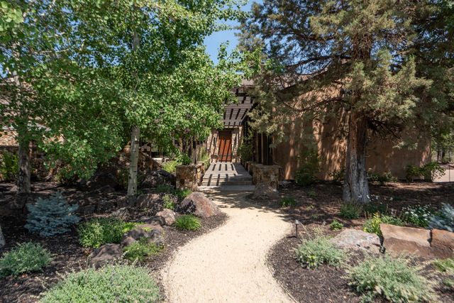 23126 Switchback Court, Bend, OR 97701