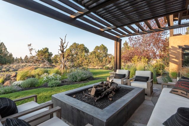 23126 Switchback Court, Bend, OR 97701