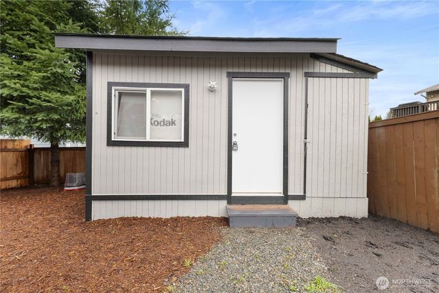 13010 222nd Avenue E, Bonney Lake, WA 98391