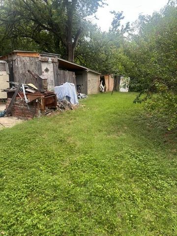 1127 Mark ST D, Austin, TX 78721