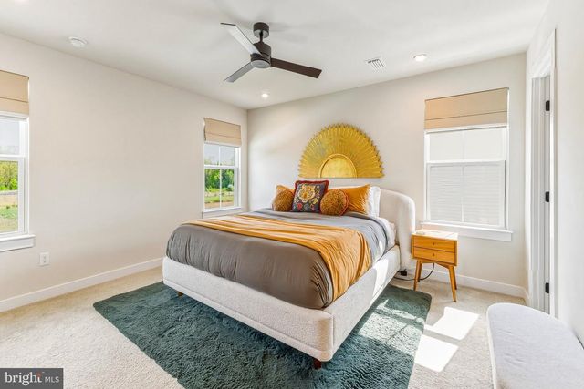 146 MERSEYSIDE DR, Swedesboro, NJ 08085