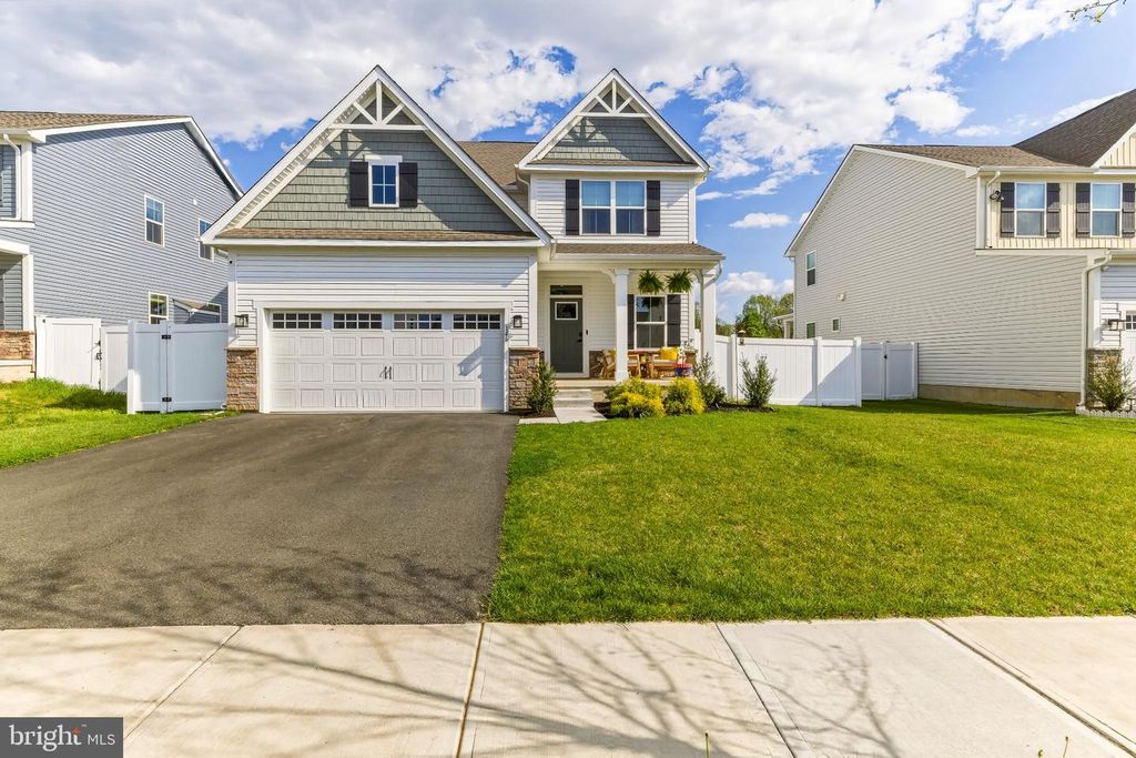 146 MERSEYSIDE DR, Swedesboro, NJ 08085