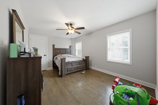 8559 S Phillips Avenue, Chicago, IL 60617