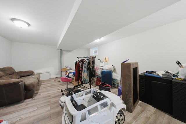 8559 S Phillips Avenue, Chicago, IL 60617
