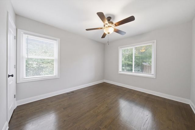 8559 S Phillips Avenue, Chicago, IL 60617