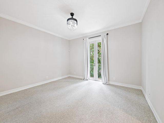 3434 NE 13th Avenue, Oakland Park, FL 33334