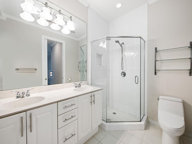 3434 NE 13th Avenue, Oakland Park, FL 33334