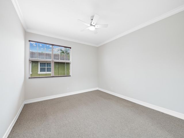 3434 NE 13th Avenue, Oakland Park, FL 33334