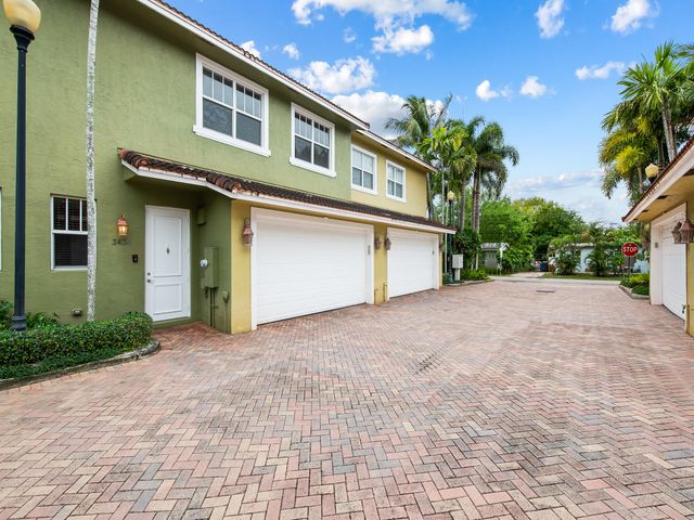 3434 NE 13th Avenue, Oakland Park, FL 33334