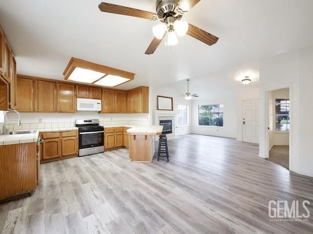 10600 Sunset Canyon Drive, Bakersfield, CA 93311