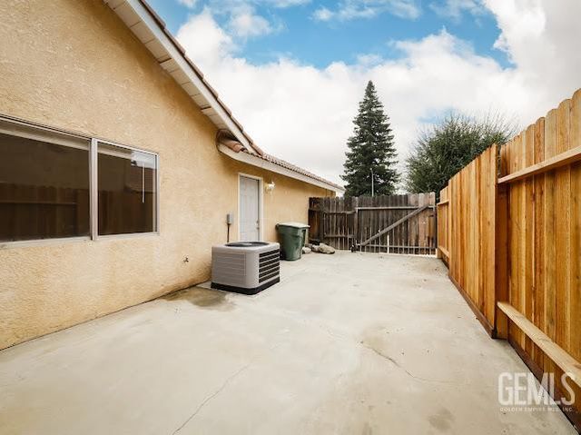 10600 Sunset Canyon Drive, Bakersfield, CA 93311