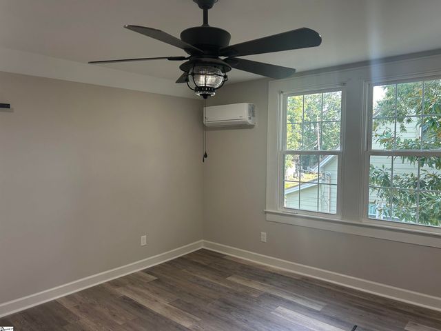 106 Washington Street, Clinton, SC 29325