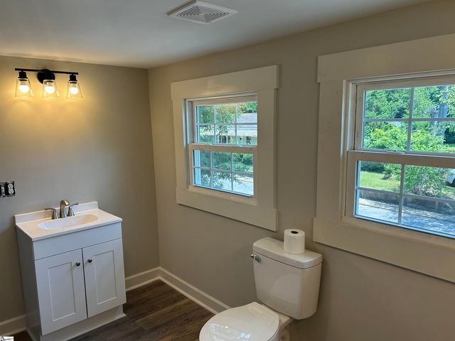 106 Washington Street, Clinton, SC 29325