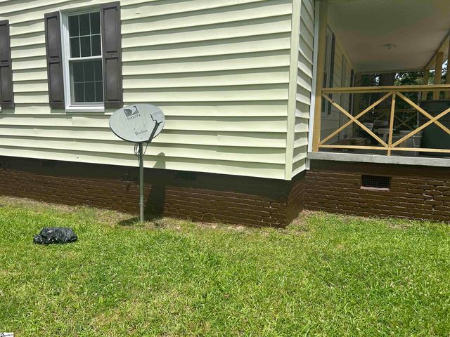 106 Washington Street, Clinton, SC 29325