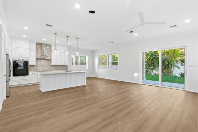 3809 71ST STREET N, St Petersburg, FL 33709