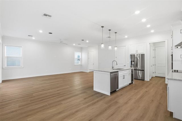 3809 71ST STREET N, St Petersburg, FL 33709