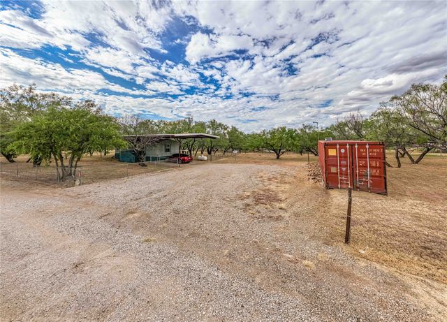 792 County Road 310, Breckenridge, TX 76424