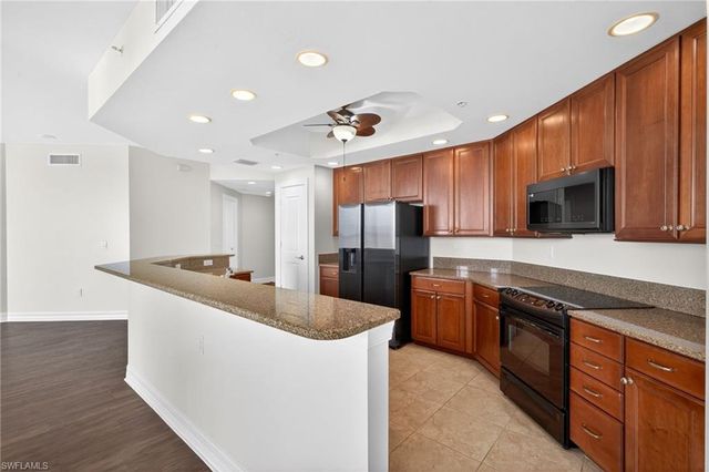 3426 Hancock Bridge PKWY 701, North Fort Myers, FL 33903