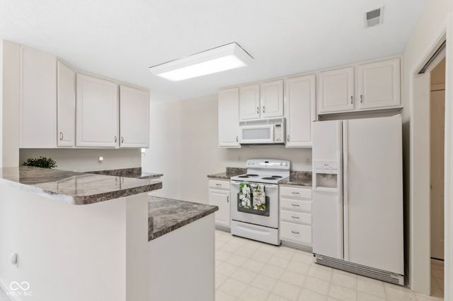 11139 Tisbury Court, Fishers, IN 46038