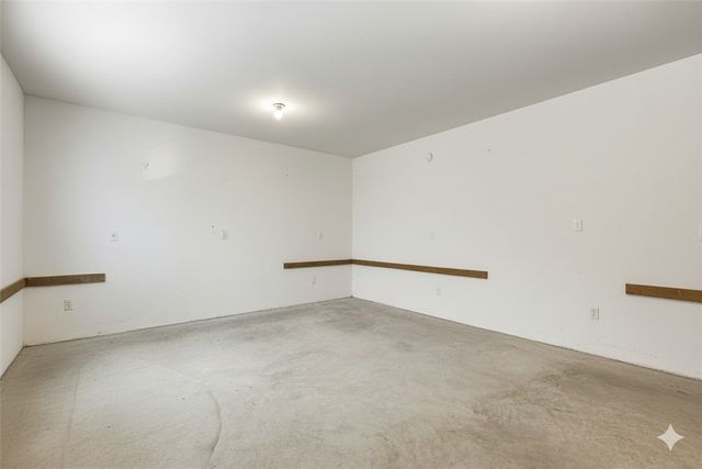 1 Portland Circle, Bella Vista, AR 72714