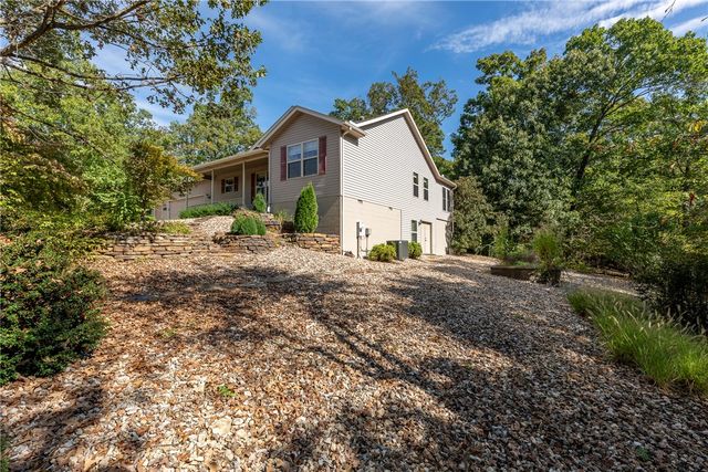 1 Portland Circle, Bella Vista, AR 72714