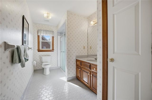 1233 Worthington LN, Virginia Beach, VA 23464