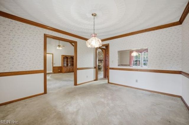 1233 Worthington LN, Virginia Beach, VA 23464